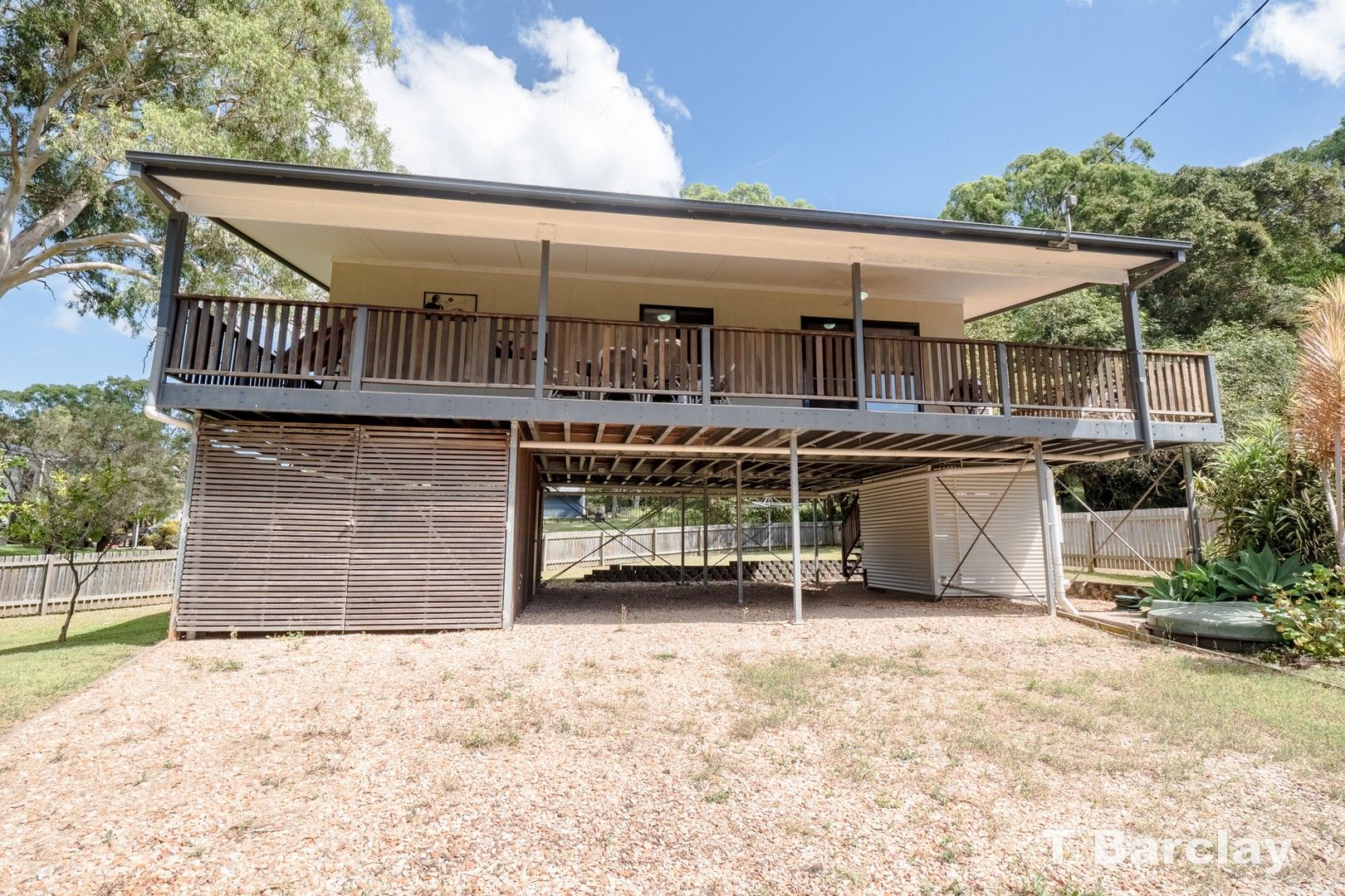 2 bedrooms House in 9 Patterson St RUSSELL ISLAND QLD, 4184