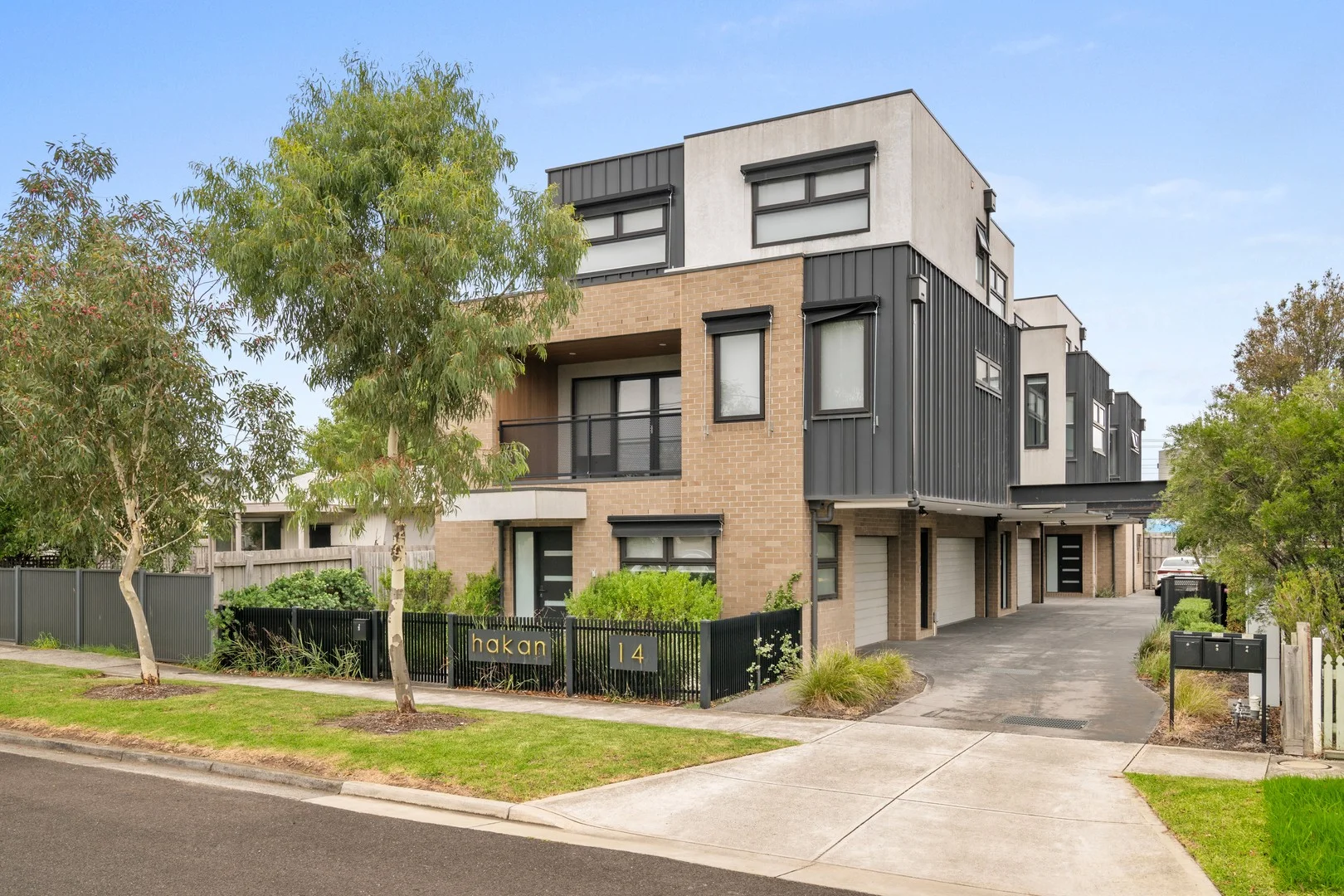 2/14 Lorensen Avenue, Coburg North VIC 3058