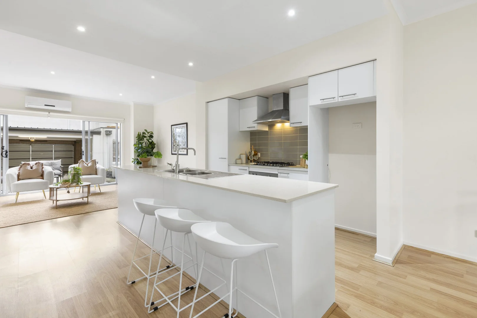 Additional image 5 of 173 Central Park Avenue, Craigieburn VIC 3064