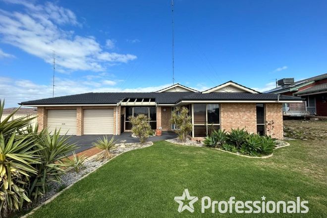 Picture of 40 Barnes Avenue, AUSTRALIND WA 6233