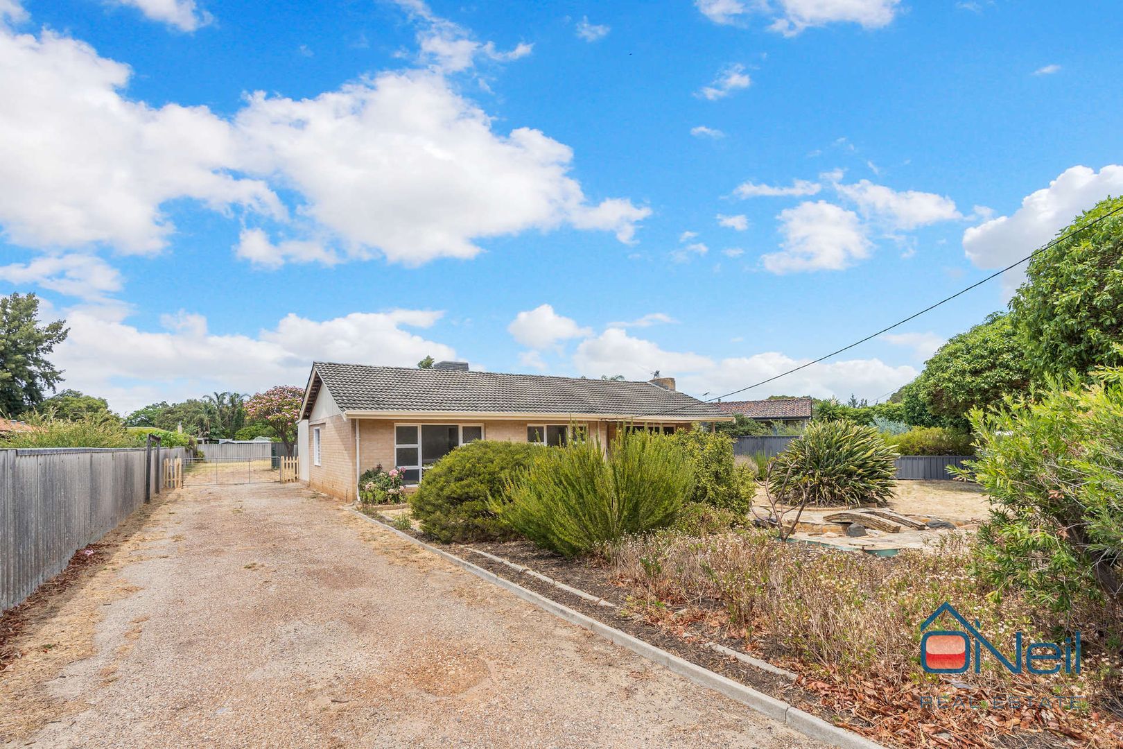 9 Locksley Avenue, Armadale WA 6112 House For Rent 450 Domain