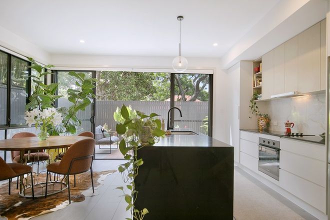 3/175 Allen Street Hamilton 4007 - Image 3