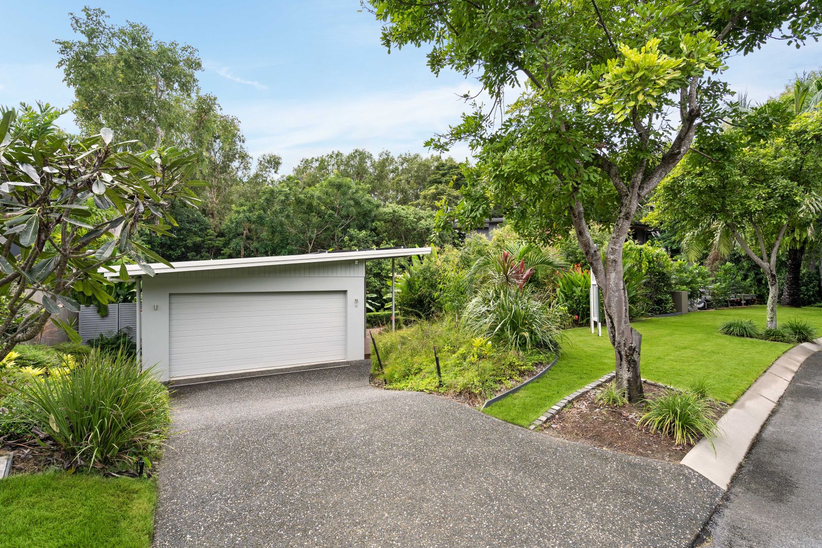 14 Onyx Street, Clifton Beach QLD 4879, Image 2