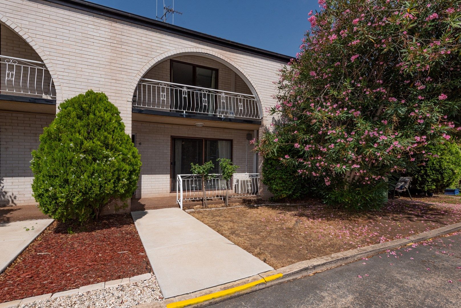 6/43 Booth Street, Queanbeyan East NSW 2620, Image 0