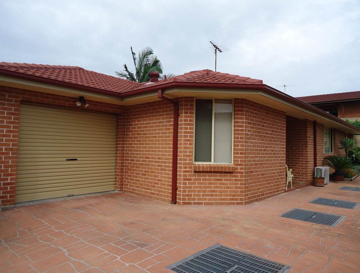 3 bedrooms House in 18B Hampden Road SOUTH WENTWORTHVILLE NSW, 2145