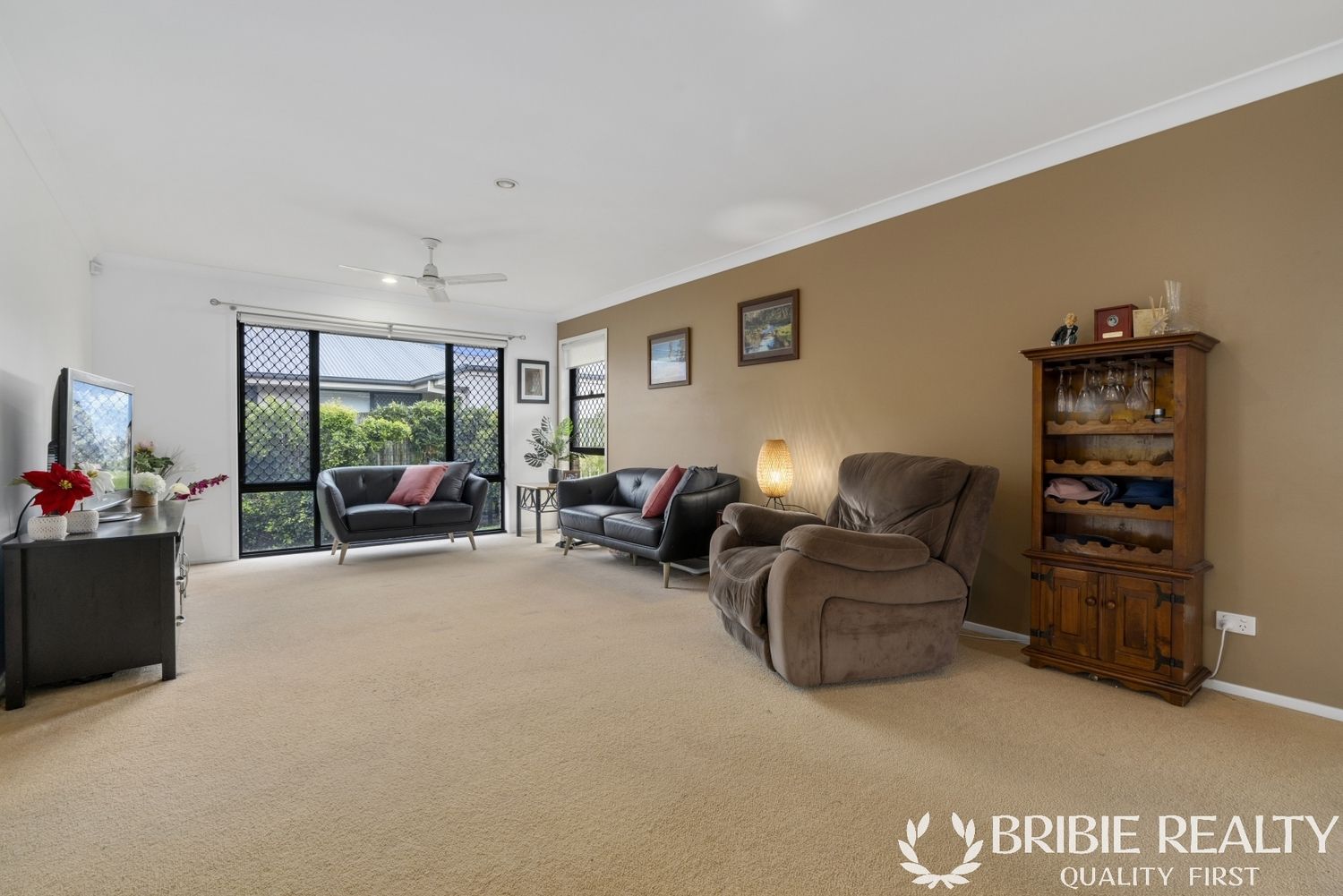 4 Dunwich Court, Sandstone Point QLD 4511, Image 1