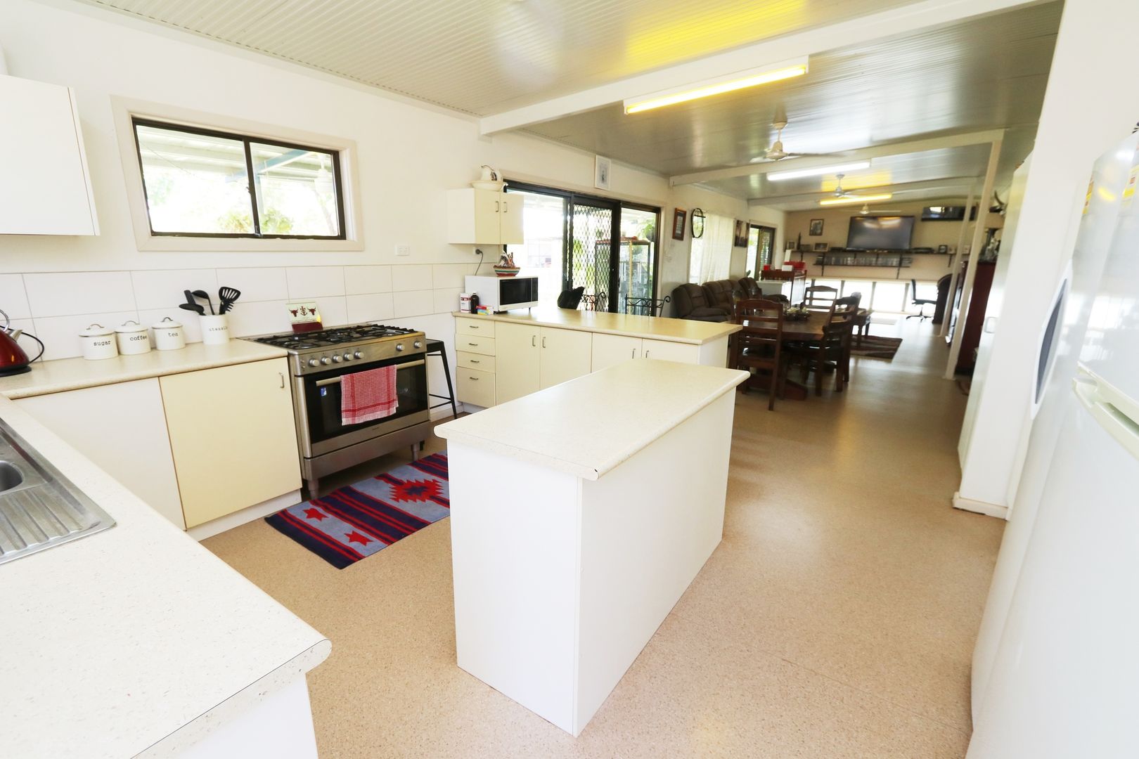 270 Stuart Highway, Mataranka NT 0852 House for Sale 800,000
