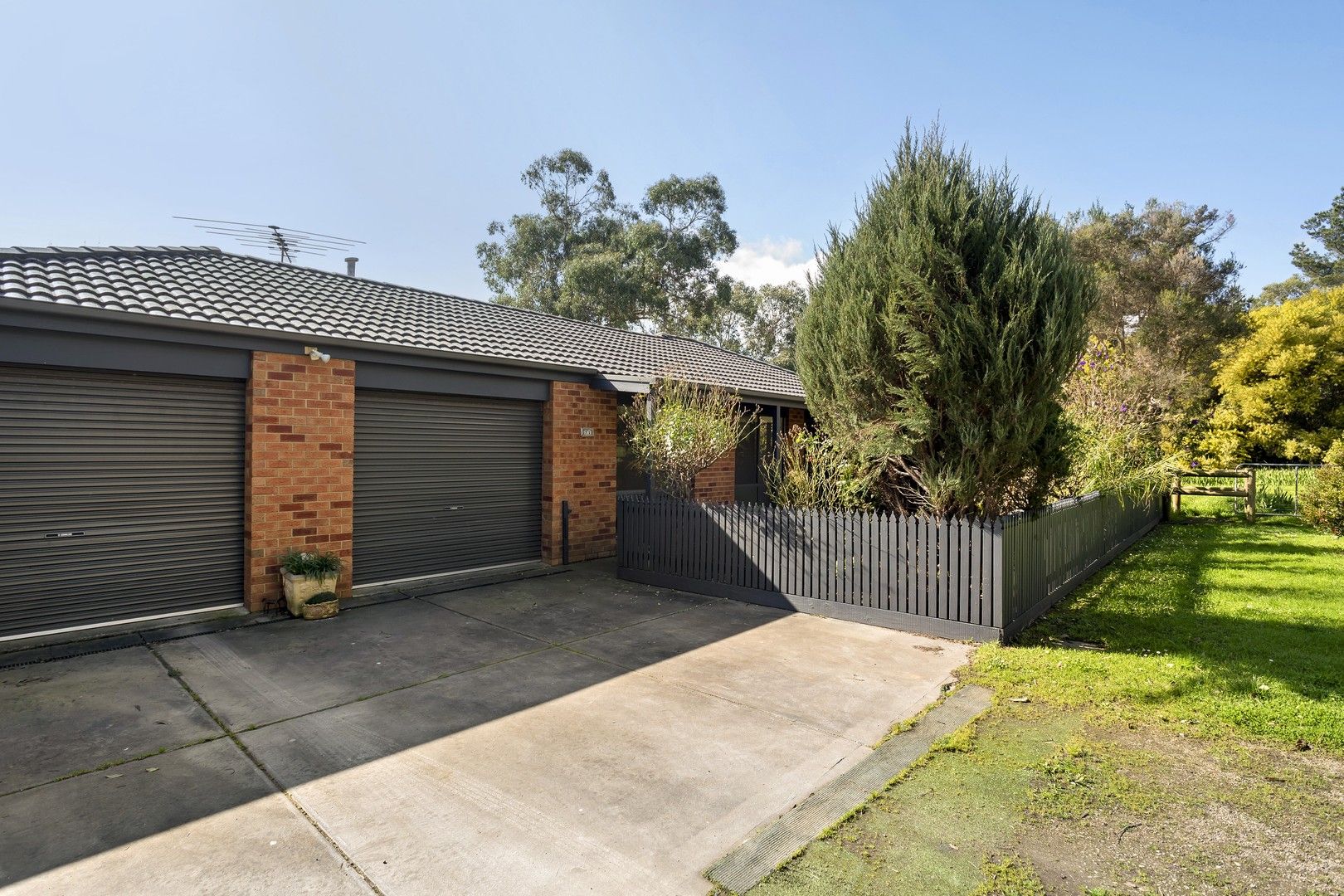 3 bedrooms House in 71A Rainier Avenue DROMANA VIC, 3936