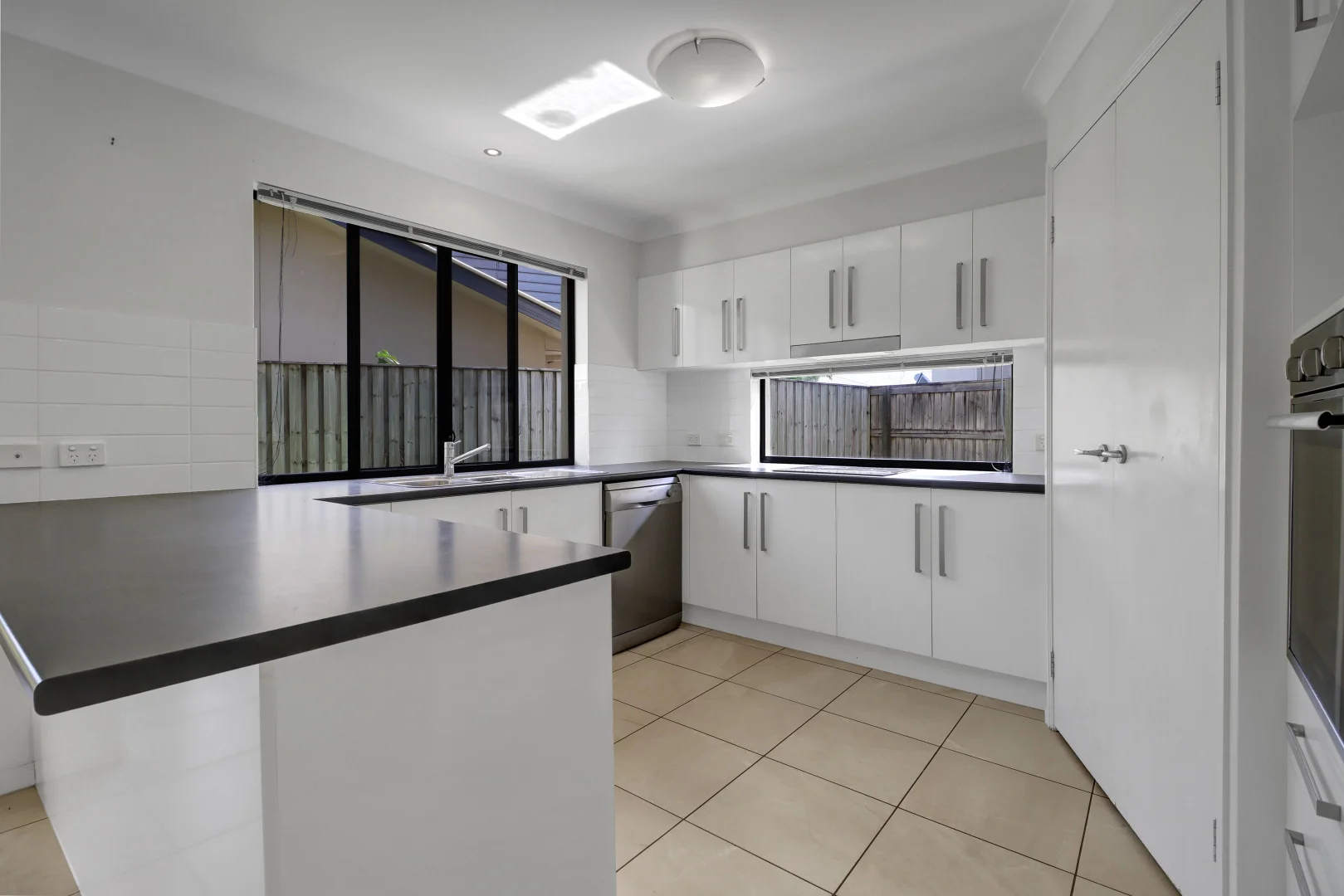 Additional image 2 of 2/6 Sandalwood Street, Thornlands QLD 4164