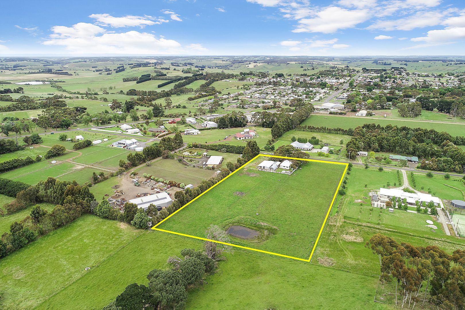 32 Roberts Road, Cobden VIC 3266, Image 1