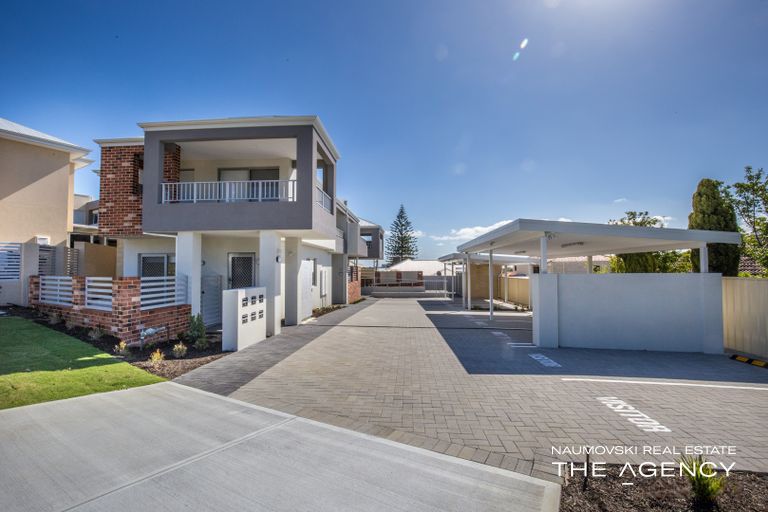2/8 Peppering Way, Westminster WA 6061, Image 0