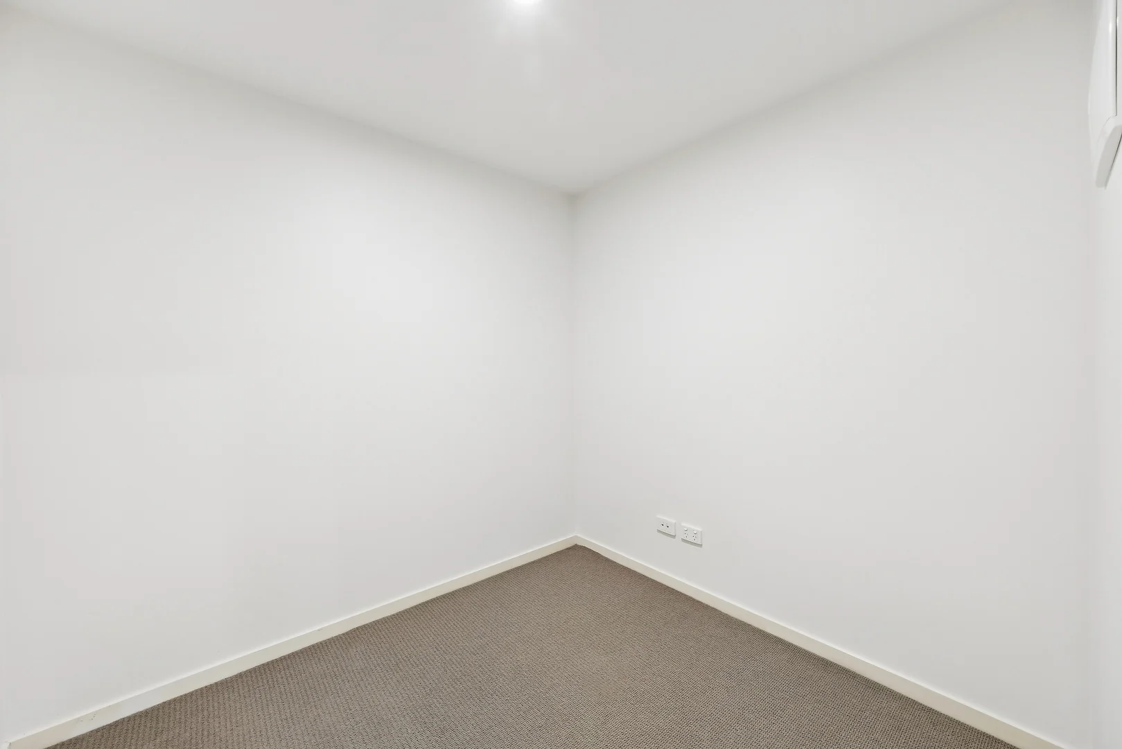 Additional image 8 of 16/10 Ipima Street, Braddon ACT 2612