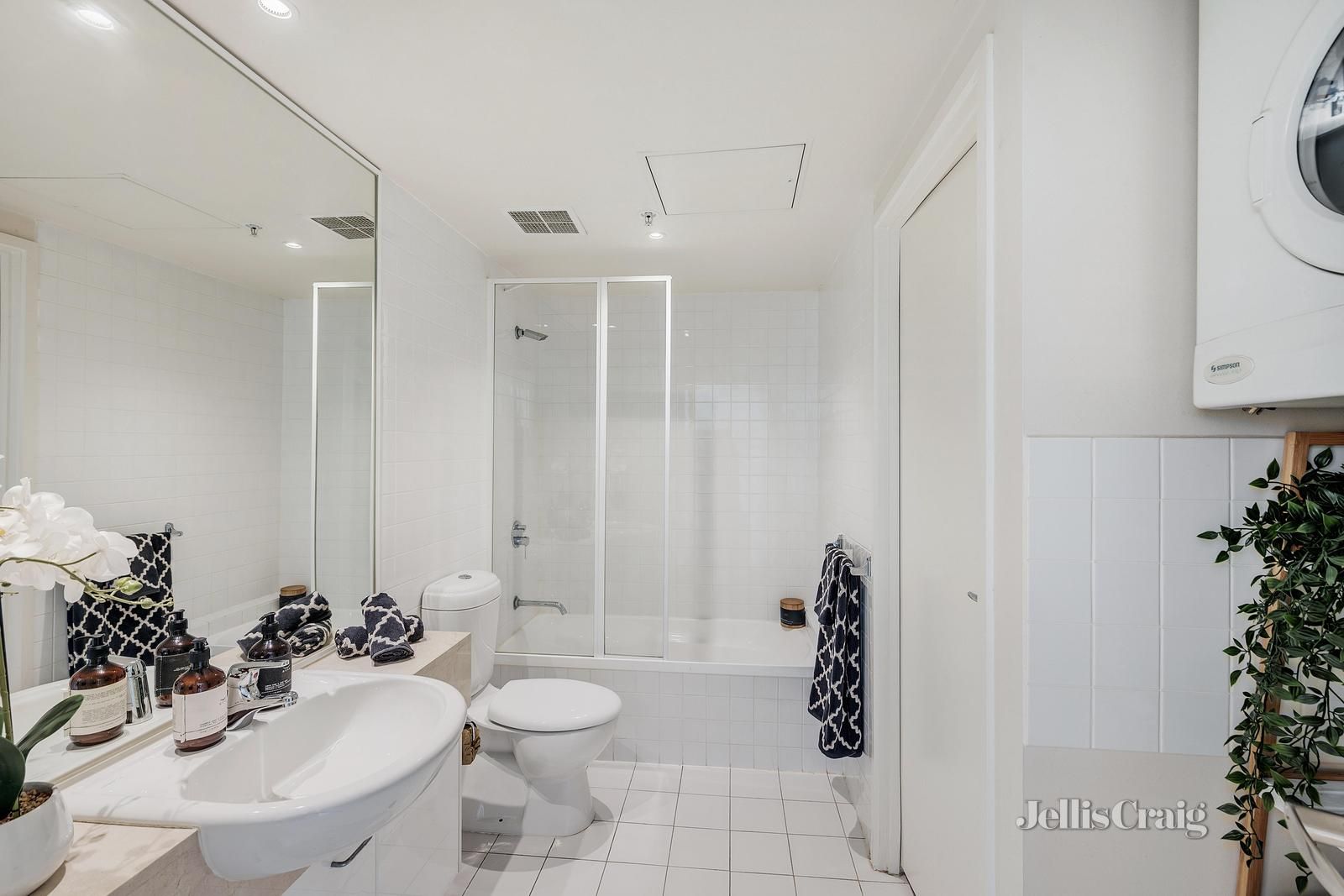102/102 Camberwell Road, Hawthorn East VIC 3123, Image 2