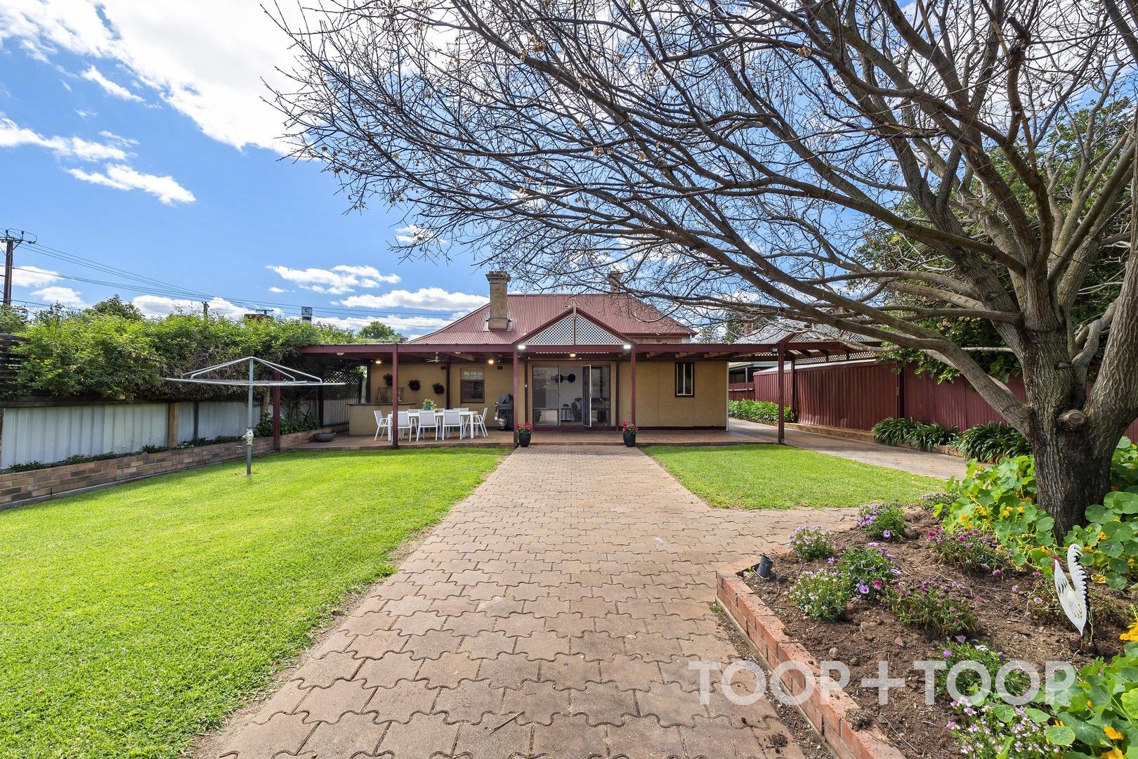 4 bedrooms House in 2-3 Aroha Terrace FORESTVILLE SA, 5035