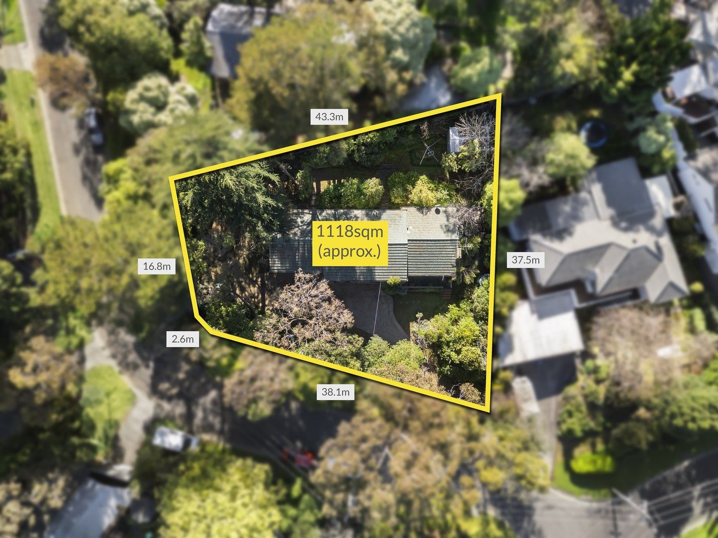 6 bedrooms House in 45 Pine Crescent RINGWOOD NORTH VIC, 3134