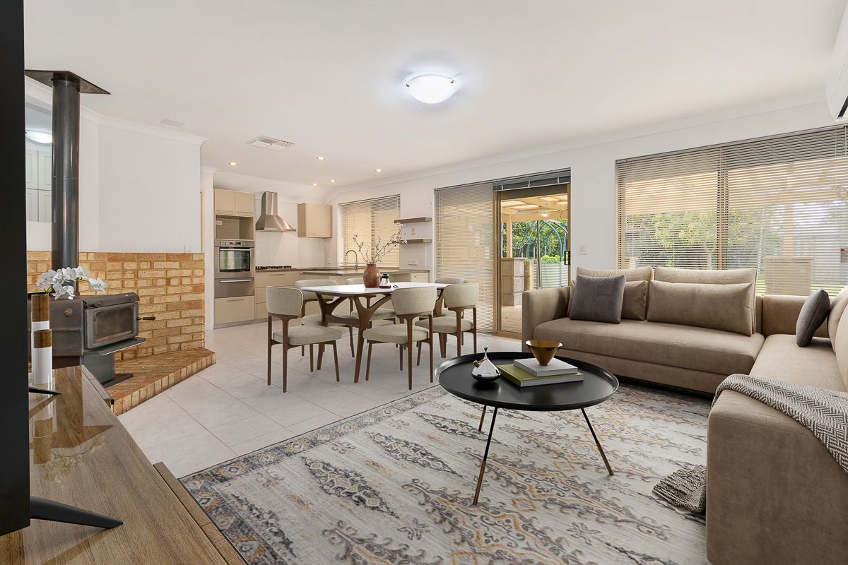 3 bedrooms House in 15 Naturaliste Grove BALLAJURA WA, 6066