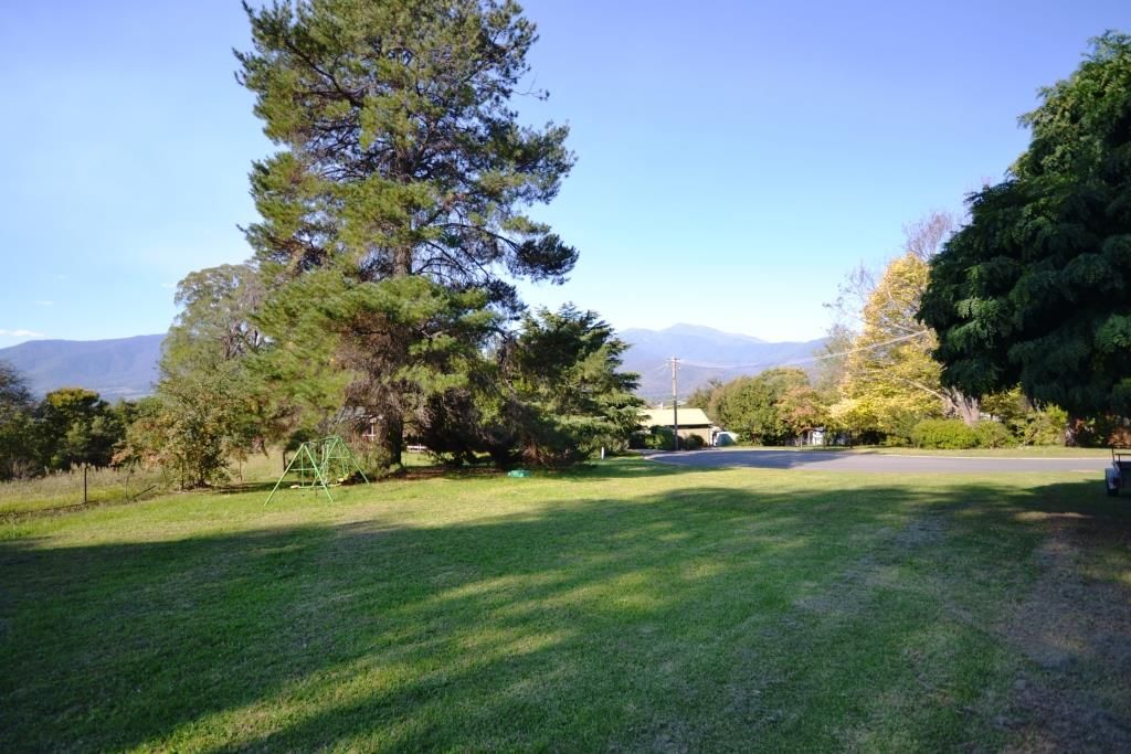 1 Guy Court, Tawonga South VIC 3698, Image 0