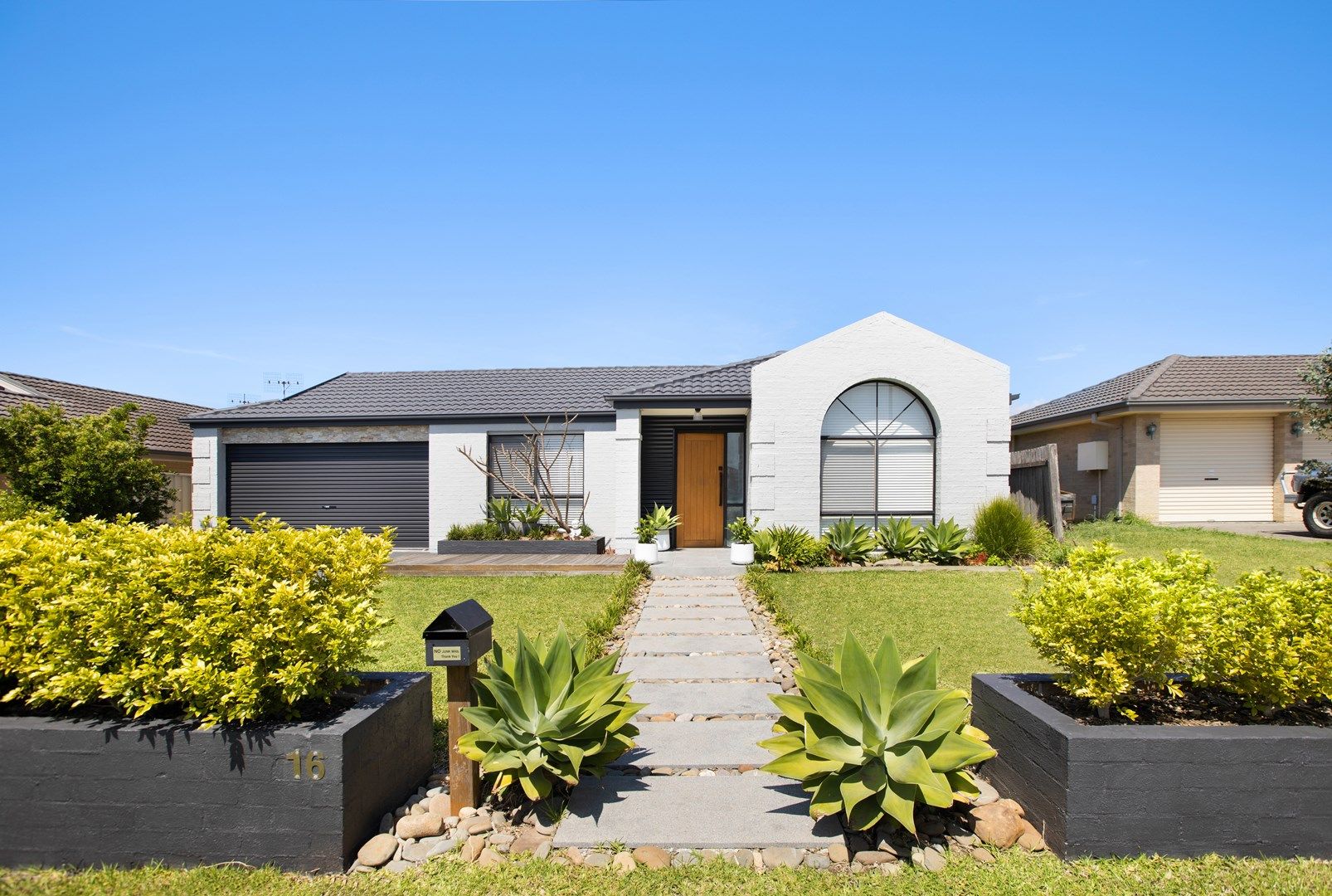 16 Guinea Flower Crescent, Worrigee NSW 2540, Image 0