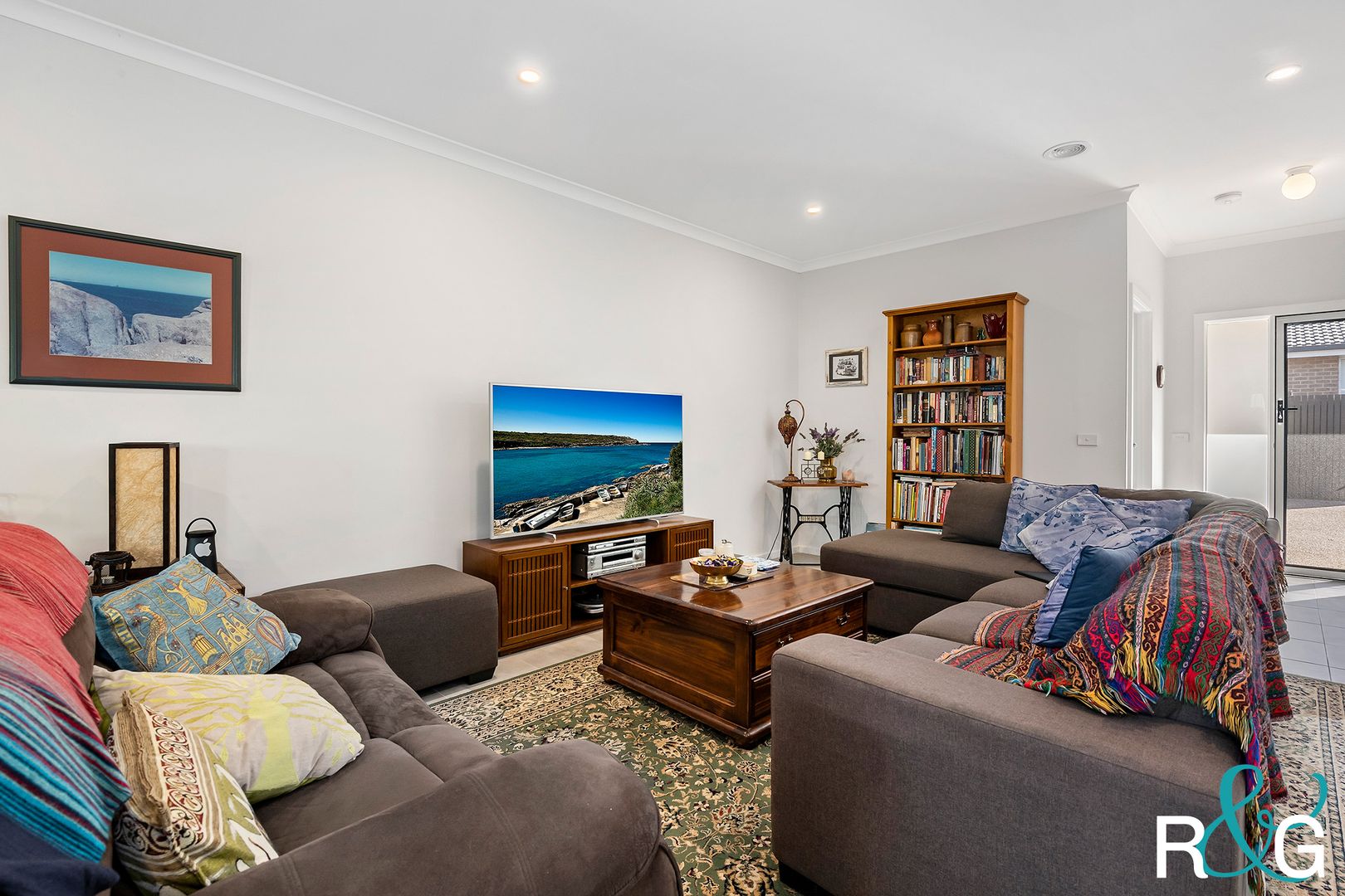 2/29 Douglas Street, Hastings VIC 3915, Image 2