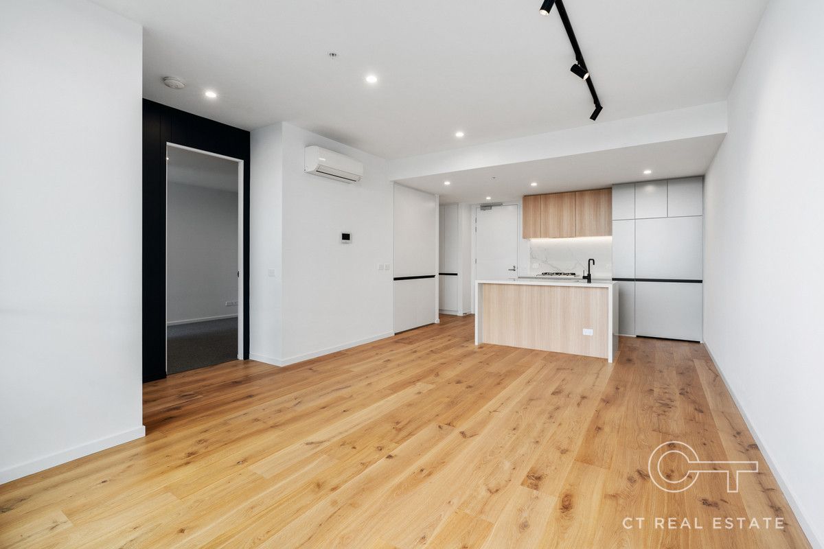 2 Bed 2 Bath/34 Cowper Street, Footscray VIC 3011, Image 2