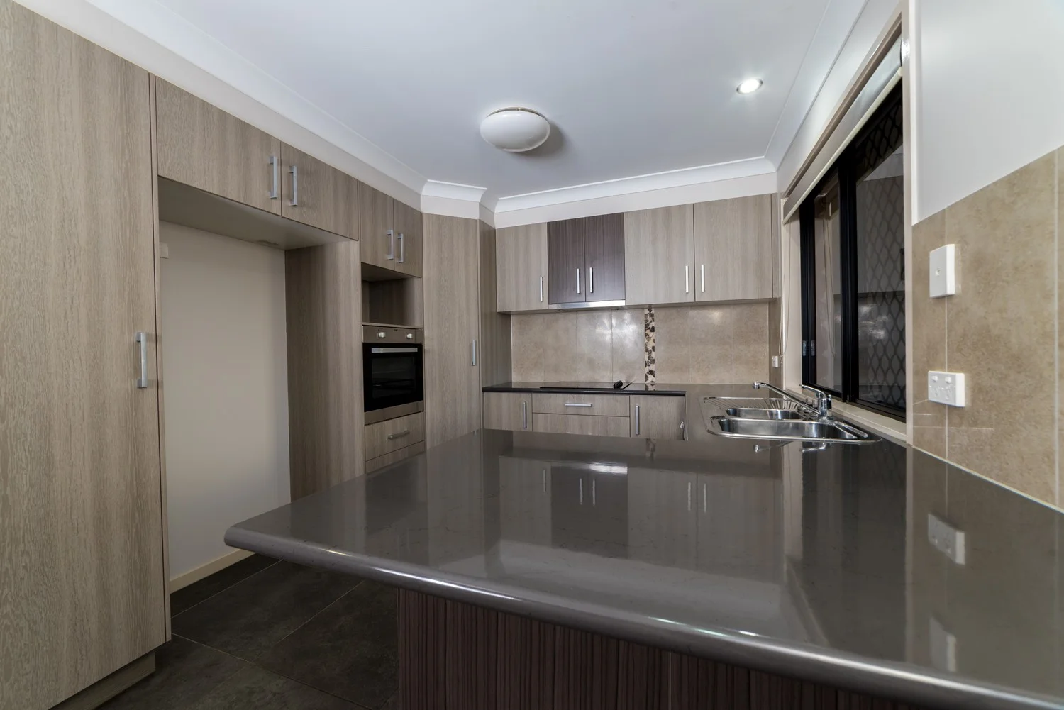 Additional image 8 of 6/8-10 LAMBERT Drive, Moranbah QLD 4744