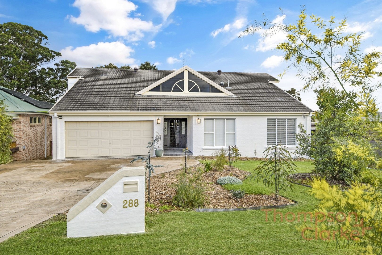 5 bedrooms House in 288 Morpeth Road RAWORTH NSW, 2321