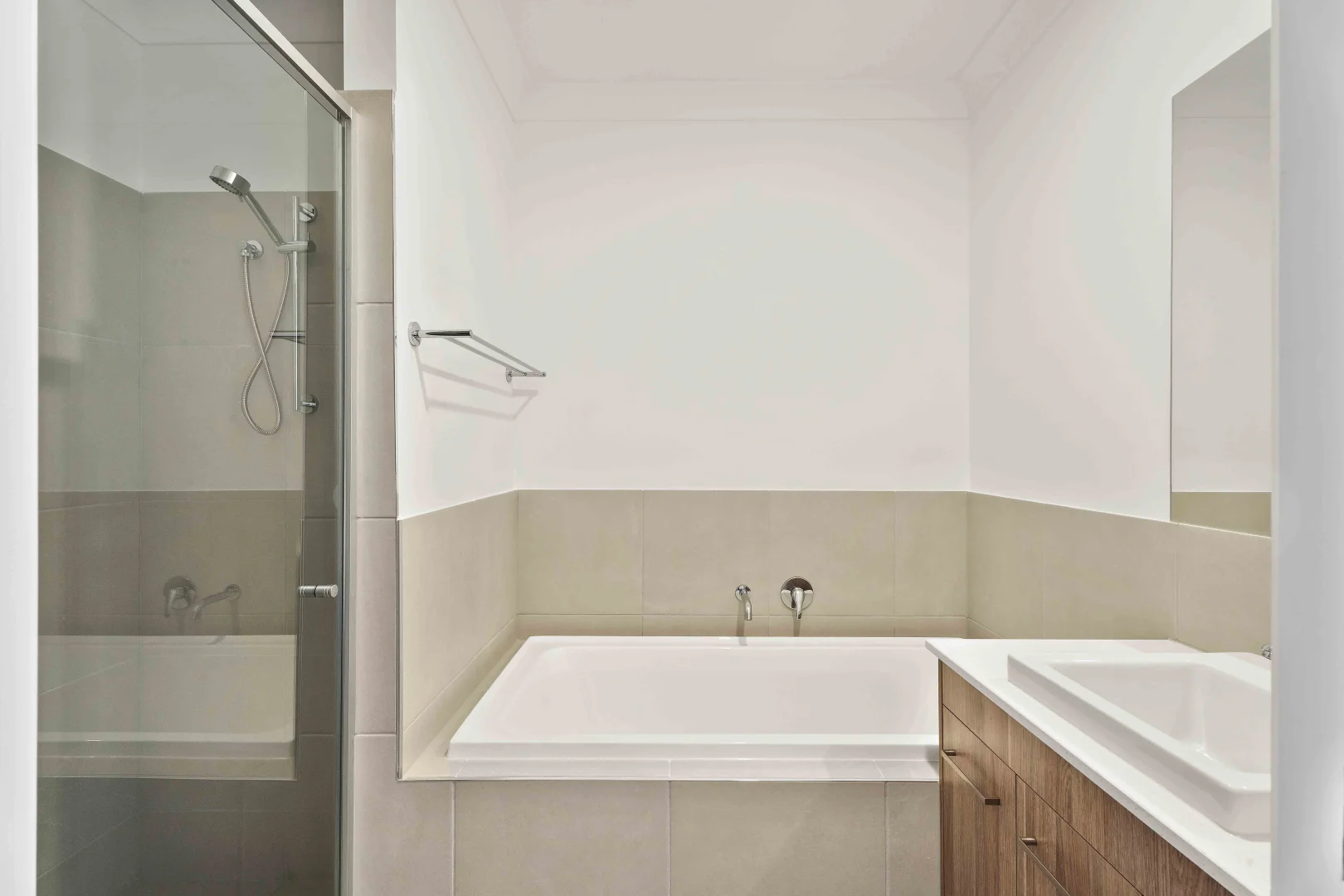 Additional image 9 of 2/15 Kehlet Street, Point Vernon QLD 4655