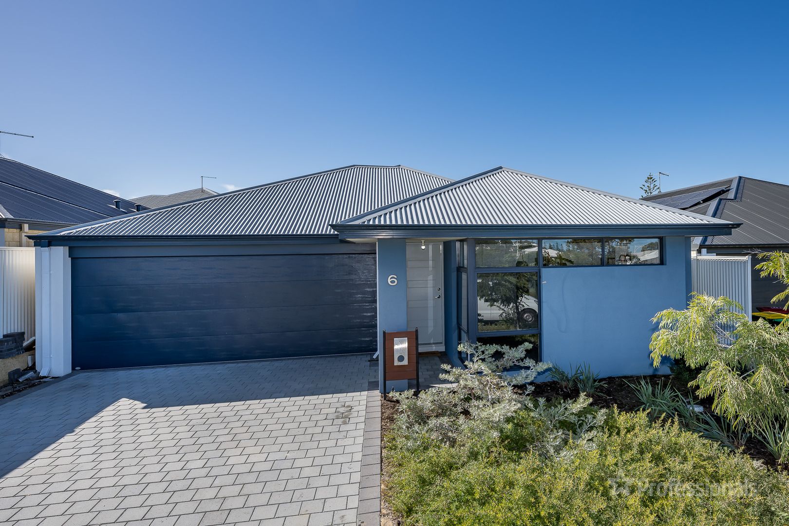 6 Mandalay Approach, Eglinton WA 6034