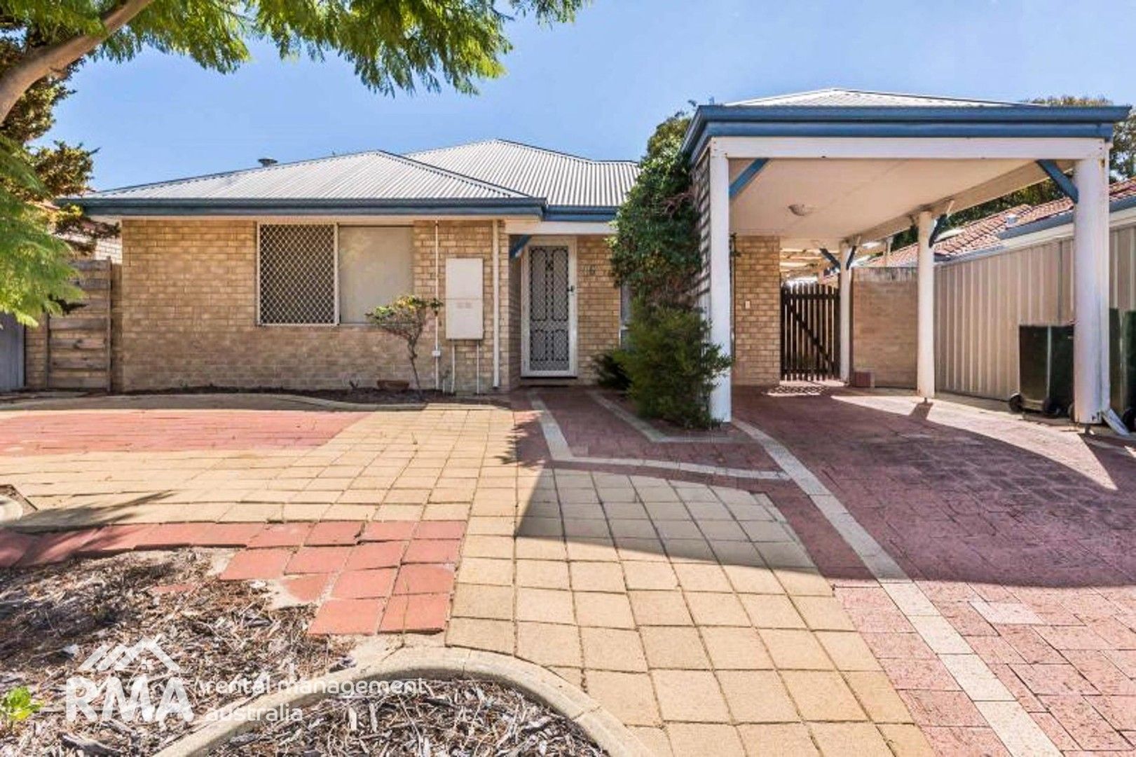 4 bedrooms House in 16 Mulloway Place WARNBRO WA, 6169