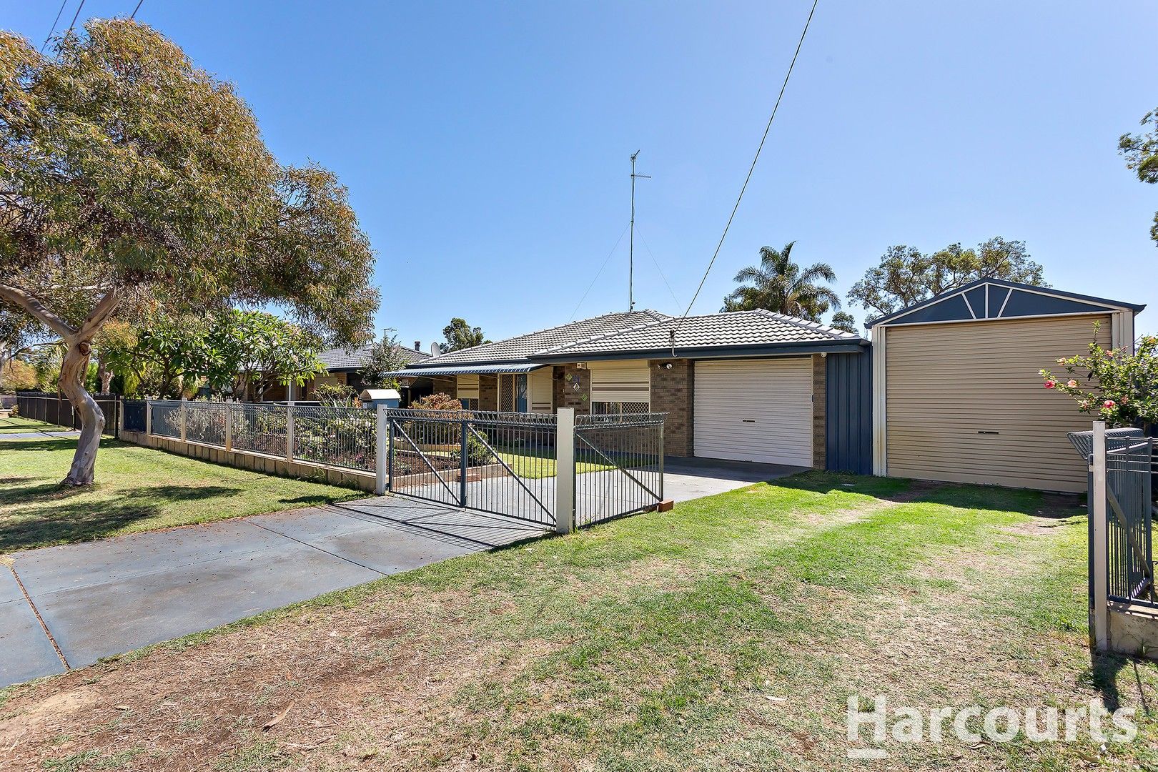 4 bedrooms House in 21 Steerforth Drive COODANUP WA, 6210