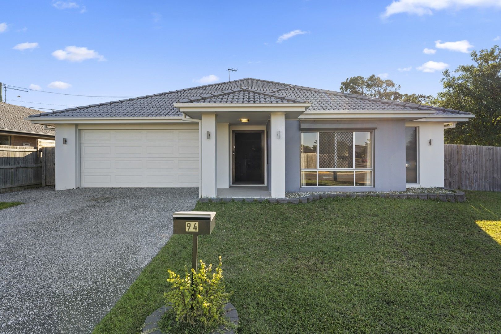 4 bedrooms House in 1 South Quarter Drive LOGANLEA QLD, 4131