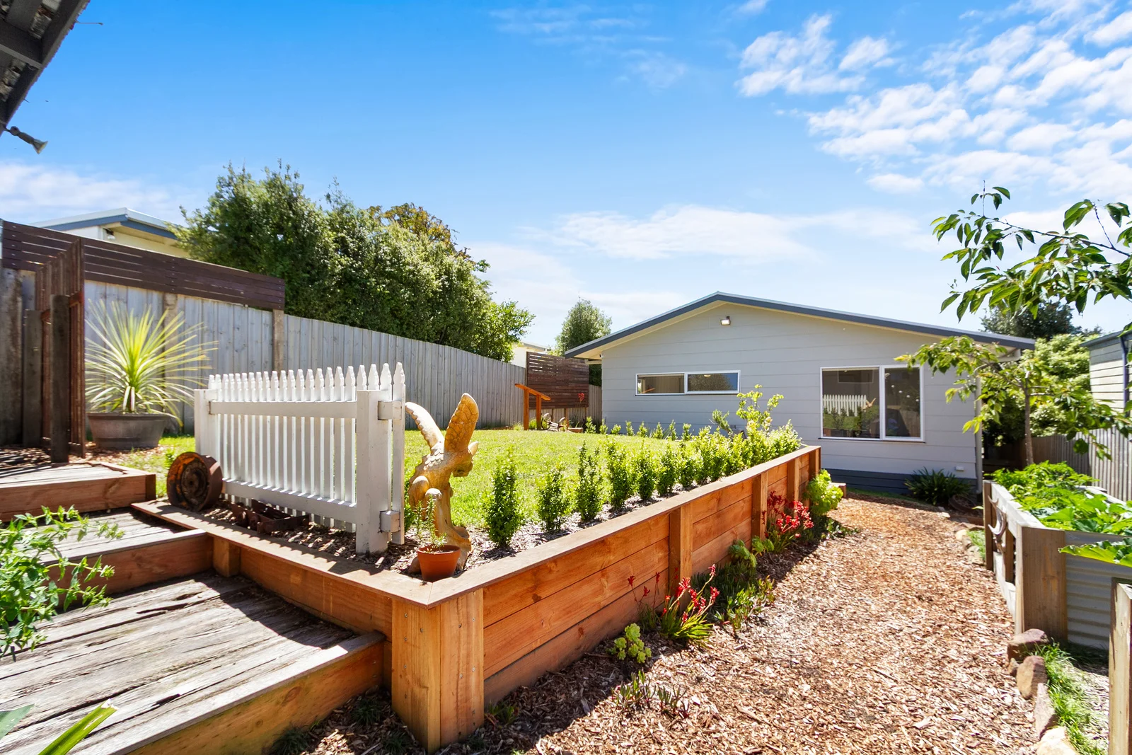 Additional image 17 of 19 West Cres, Lakes Entrance VIC 3909