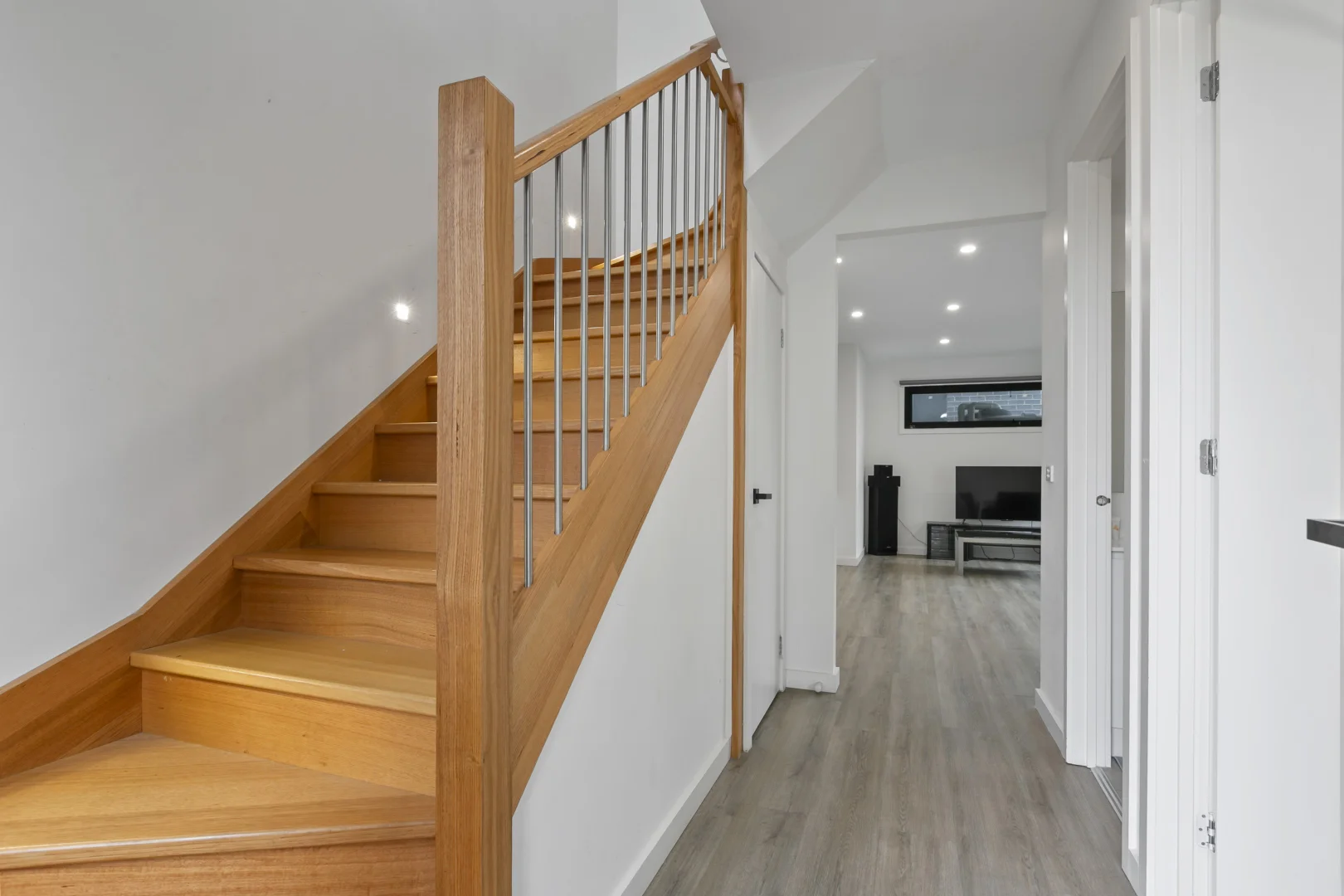 Additional image 5 of 4/6 Roseberry Avenue, Preston VIC 3072