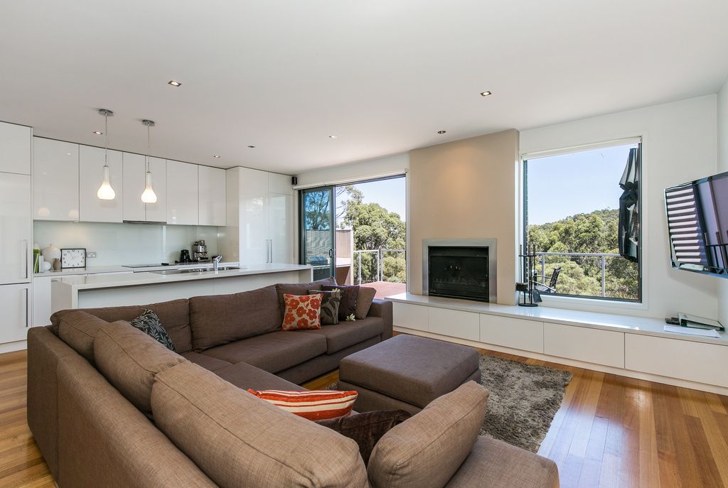 3 Skyline Court, Lorne VIC 3232, Image 2