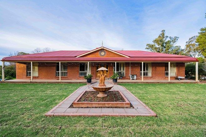Picture of 142 Goldfields Way, TEMORA NSW 2666