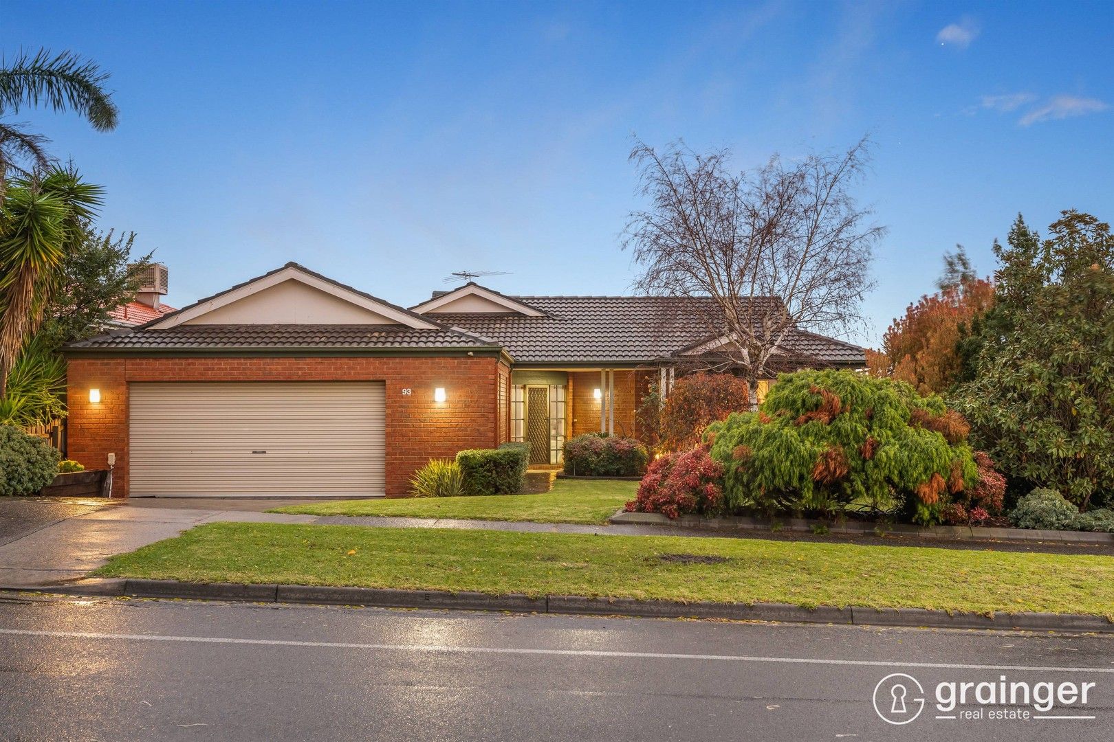 4 bedrooms House in 93 Anaconda Road NARRE WARREN VIC, 3805