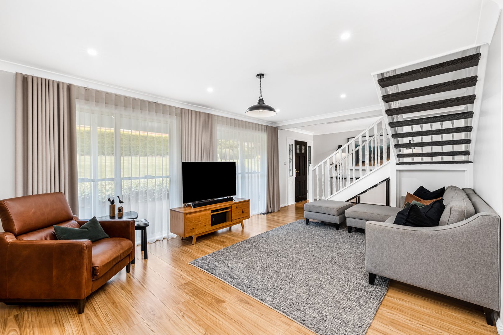 8 The Village Place, Dural NSW 2158, Image 2
