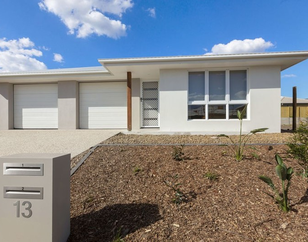 2/13 Bonn Street, Greenbank QLD 4124