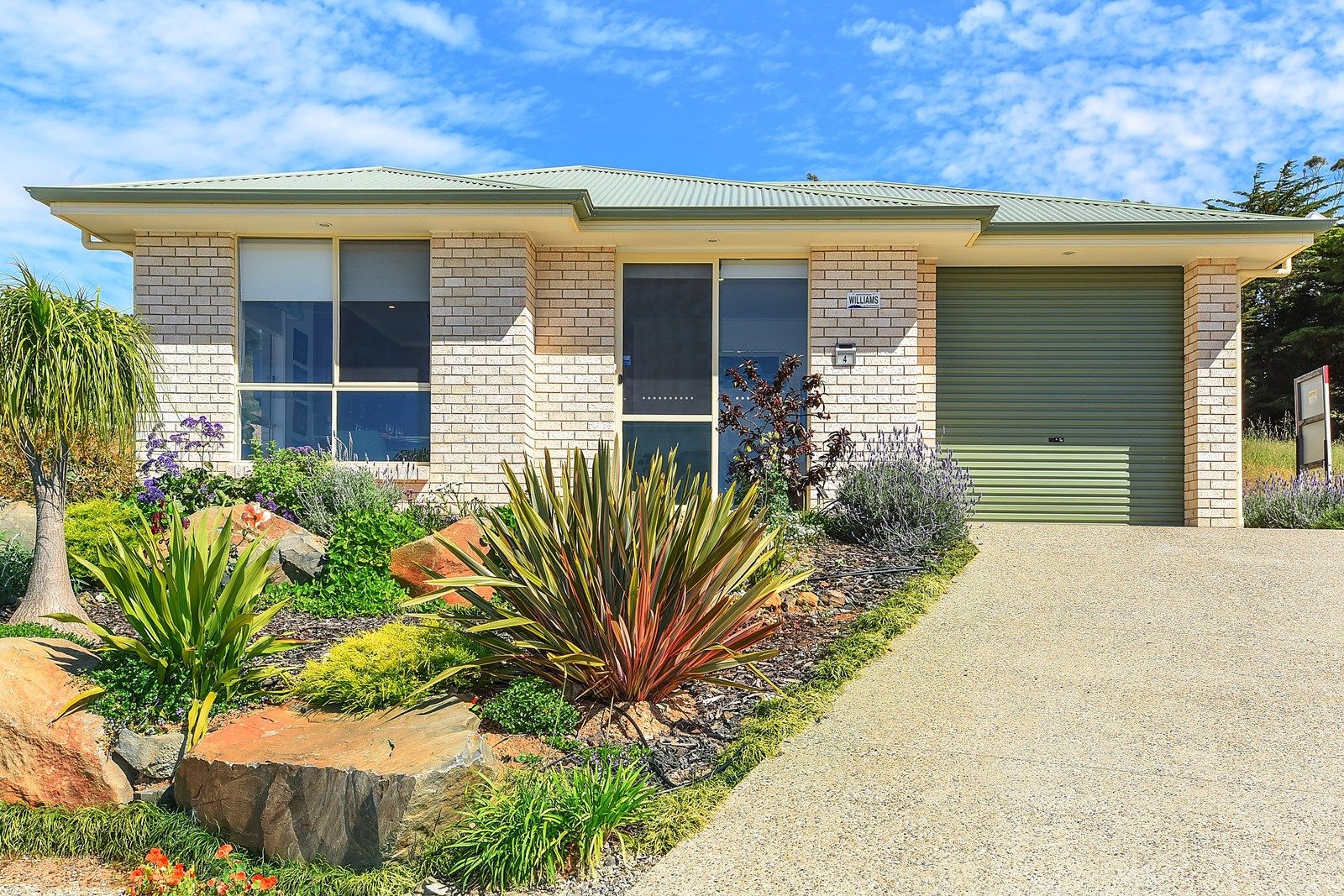 4 Jasmin Drive, Victor Harbor SA 5211, Image 2