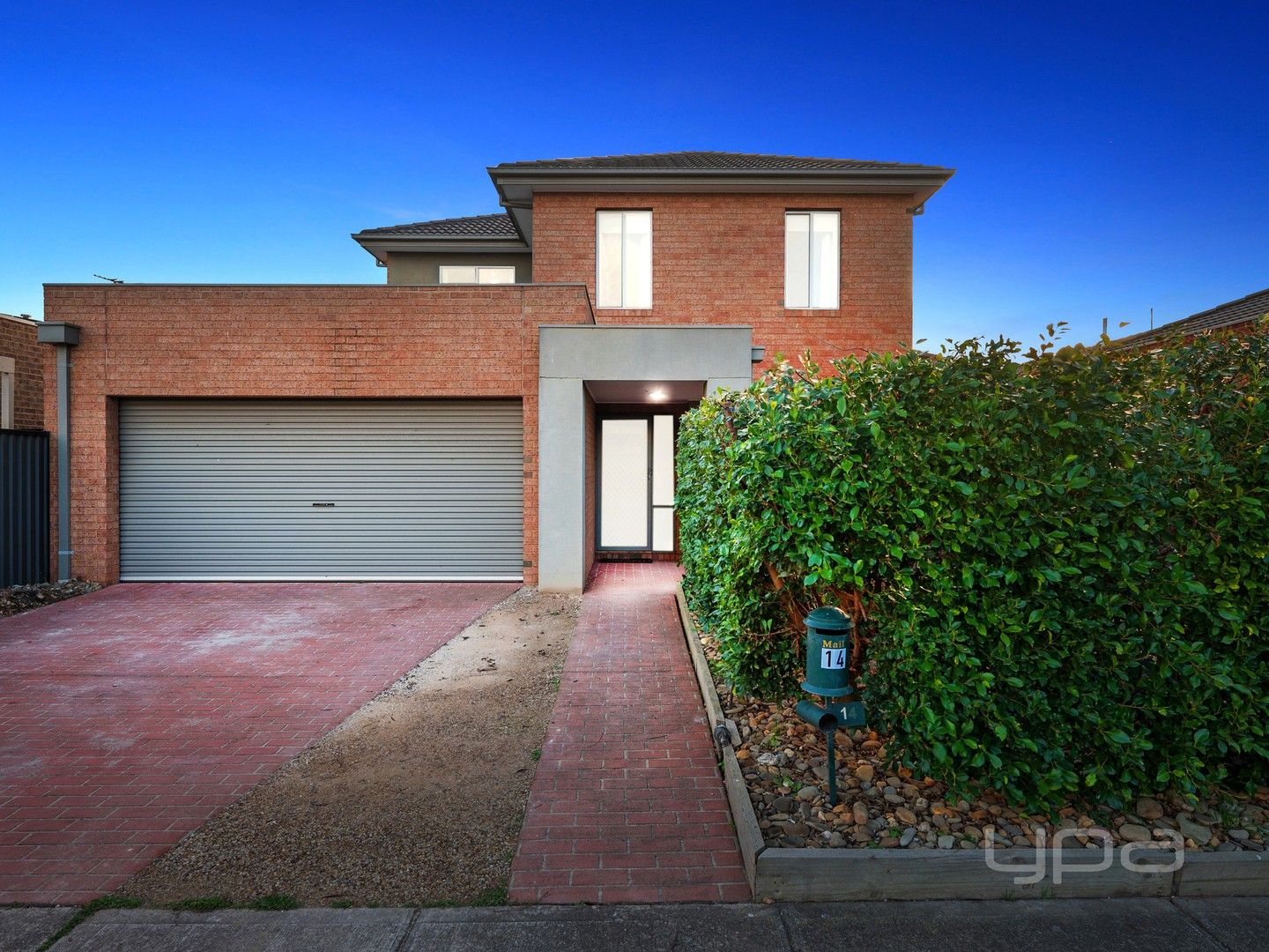 4 bedrooms House in 14 Lakewood Boulevard MELTON VIC, 3337
