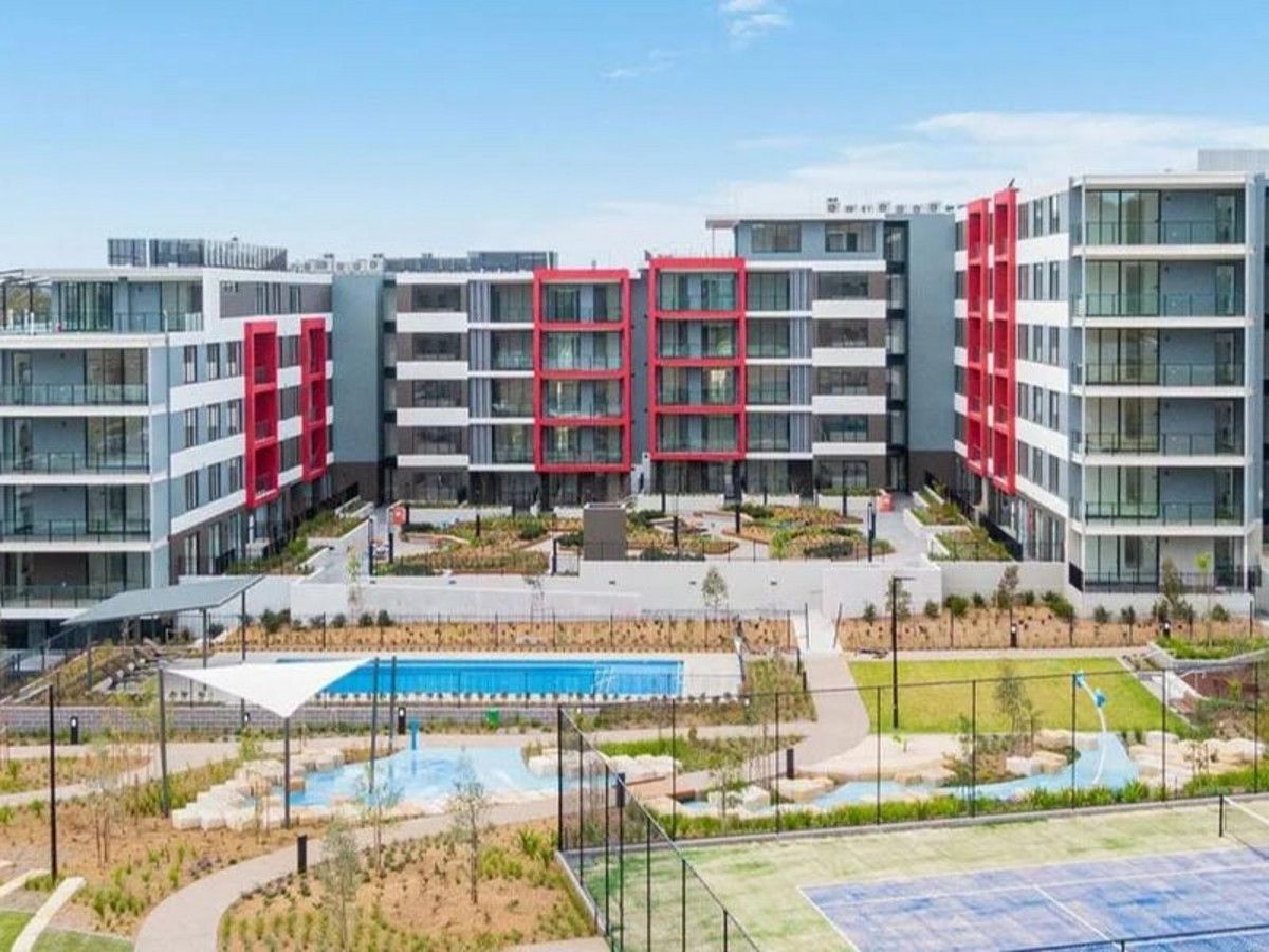 3 bedrooms Apartment / Unit / Flat in 221/8 Roland Street ROUSE HILL NSW, 2155