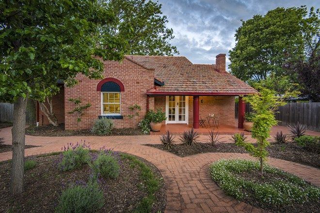 545 Real Estate Properties For Sale In Barton Act 2600 Domain