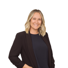 Tamara Mostert, Property manager