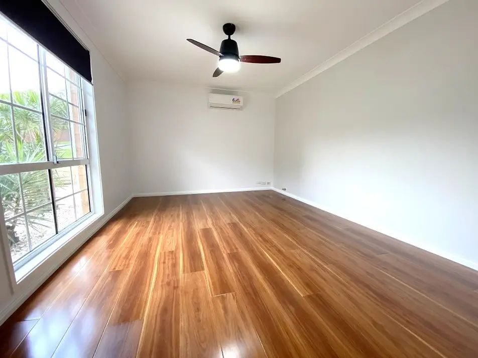 3 bedrooms House in 61 Donalbain Circuit ROSEMEADOW NSW, 2560