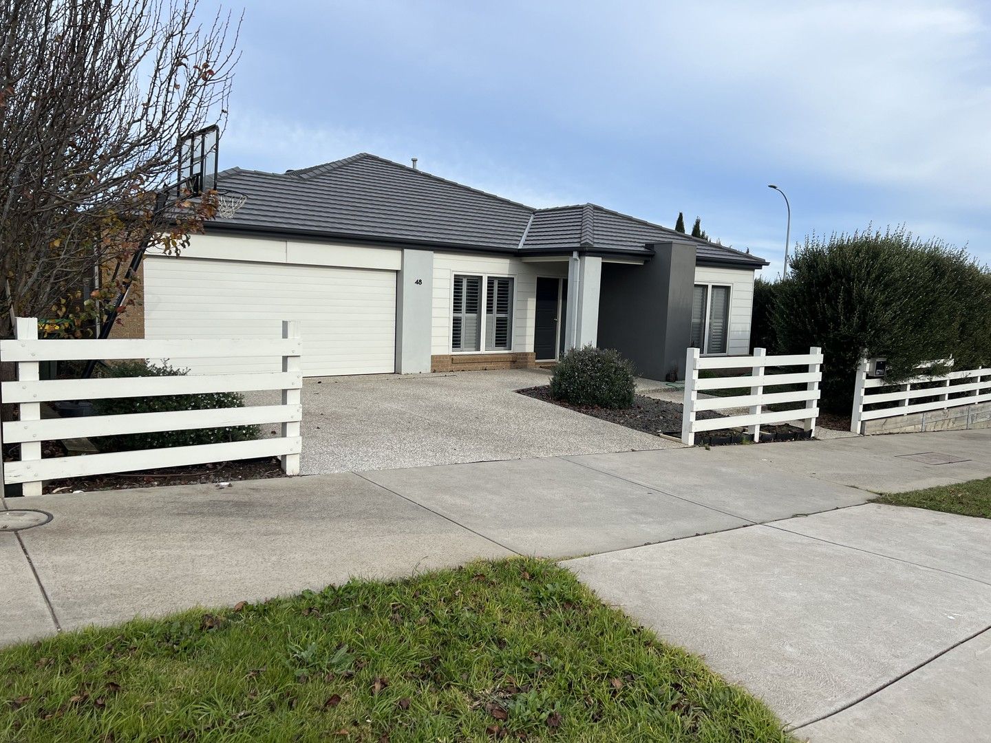 4 bedrooms House in 48 Sommerville Boulevard WARRNAMBOOL VIC, 3280