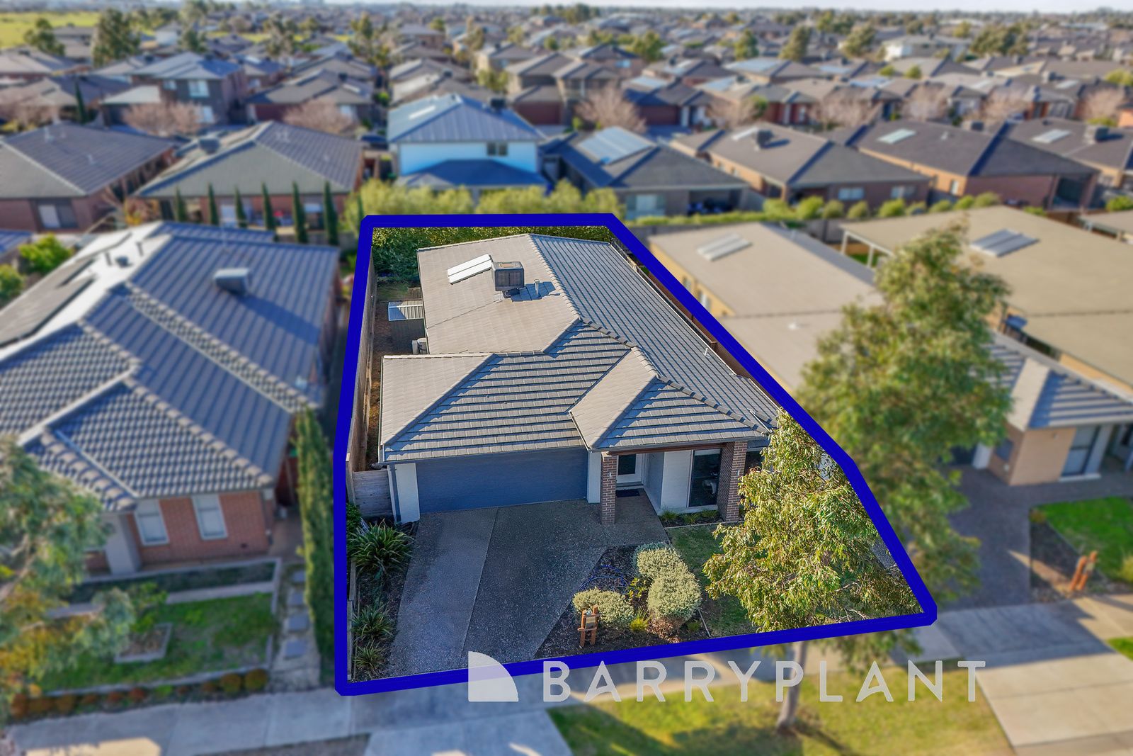 18 Dalveen Drive, Fraser Rise VIC 3336, Image 1