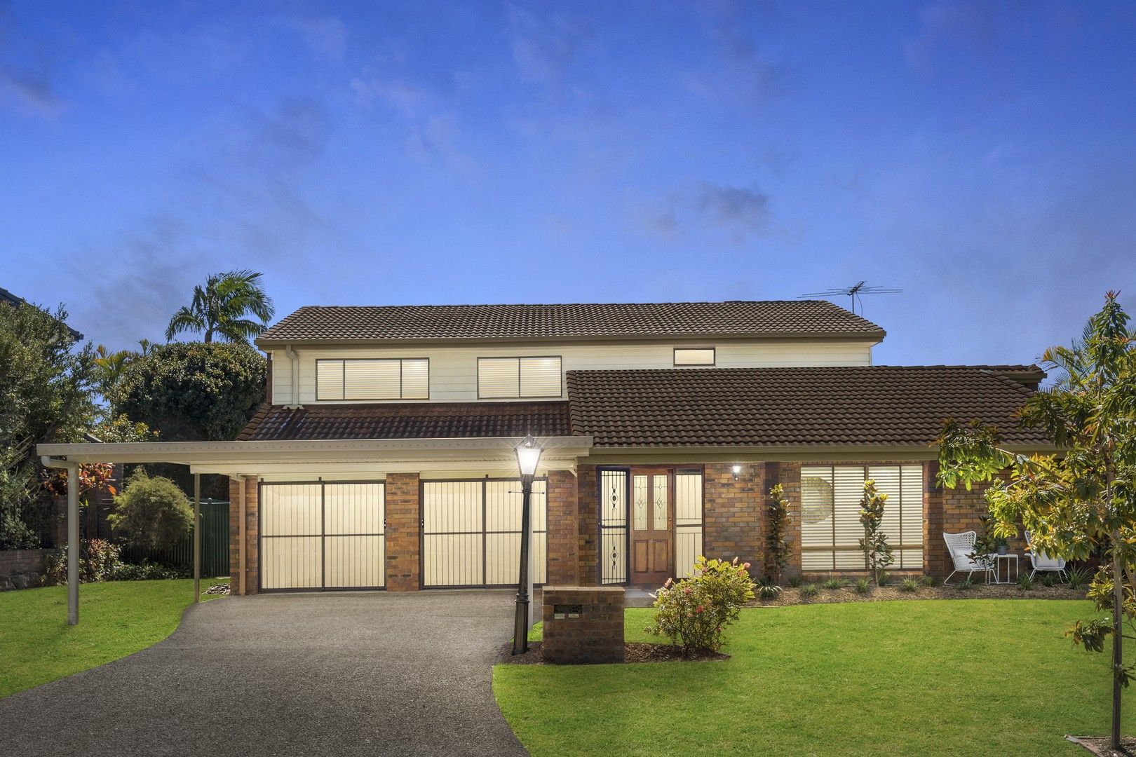 5 bedrooms House in 24 Flametree Street BRIDGEMAN DOWNS QLD, 4035