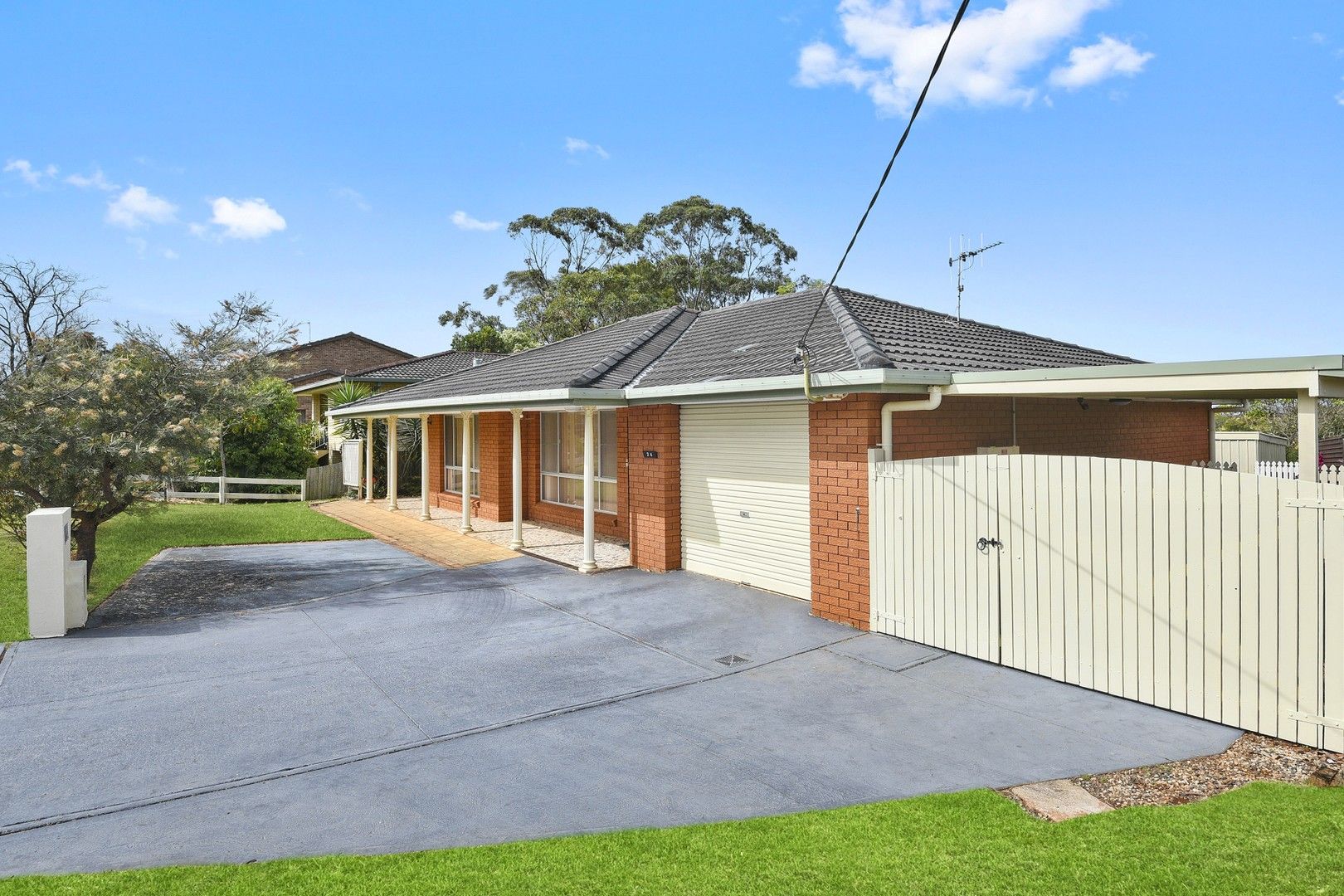 3 bedrooms House in 24 Kadina Crescent PORT MACQUARIE NSW, 2444