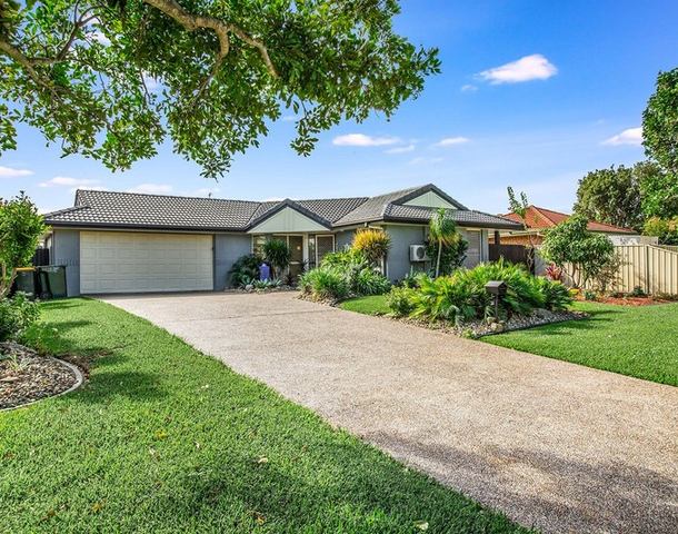 34 Bowsprit Crescent, Banksia Beach QLD 4507