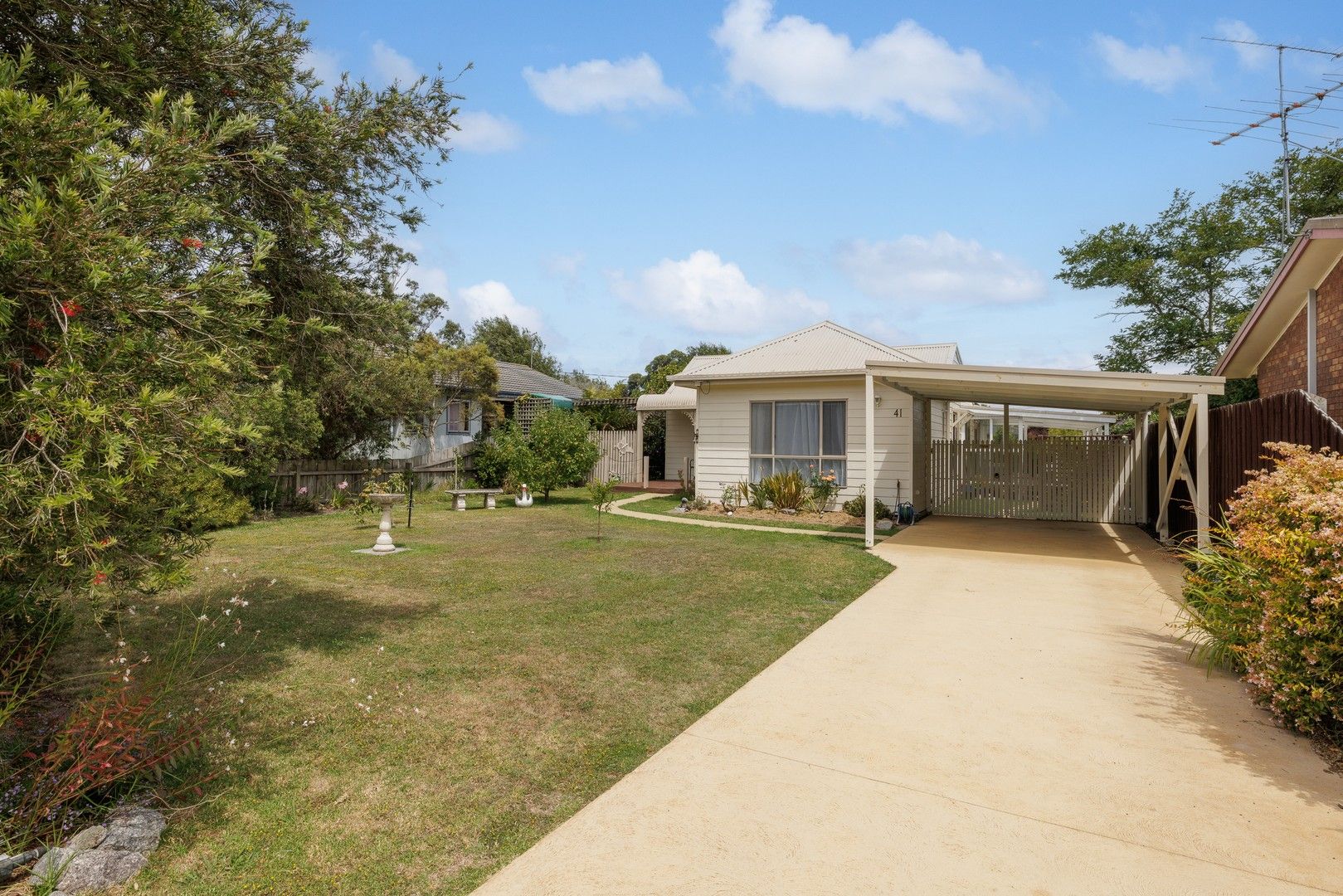 4 bedrooms House in 41 Parkes Street WONTHAGGI VIC, 3995